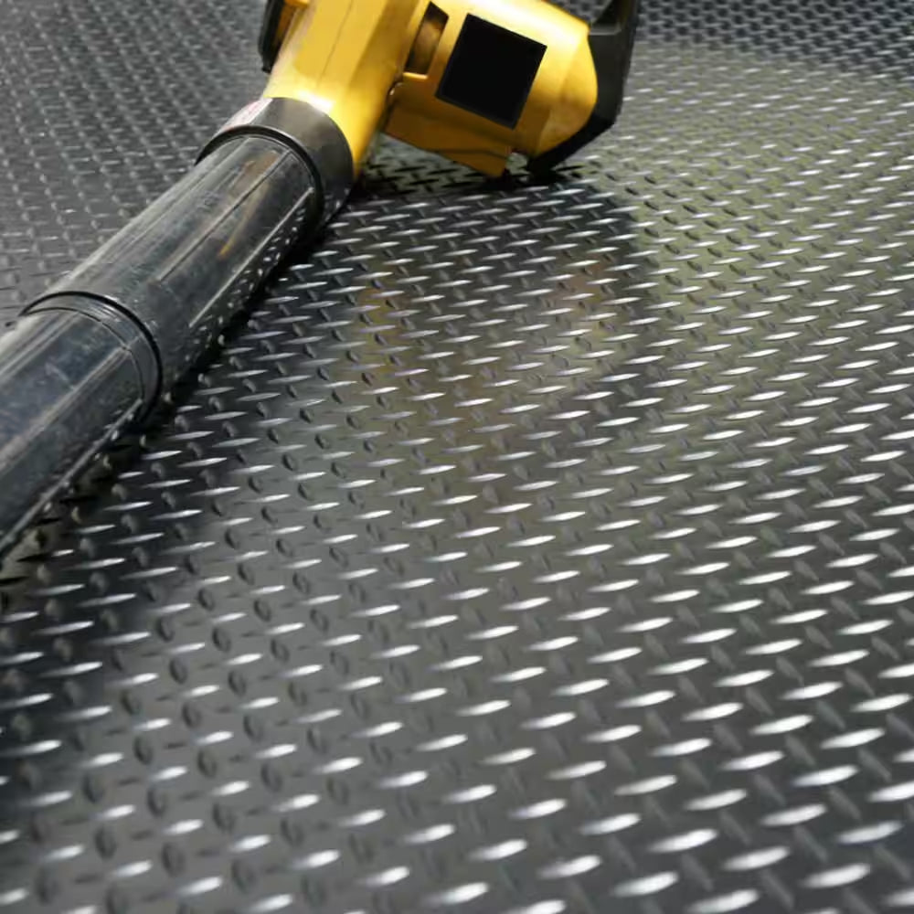 Diamond Plate 4 Ft. X 10 Ft. Black Rubber Flooring (40 Sq. Ft.)